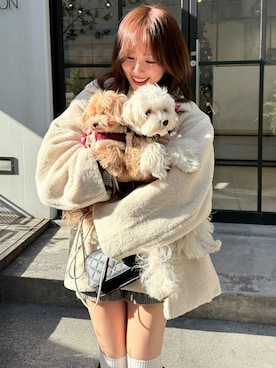 「アイテム（チェスターコート）」を使った、前田希美さん（レディース・159cm）の冬コーディネート