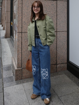 「LOEWE（ロエベ）のアイテム」を使った、前田希美さん（レディース・159cm）の春コーディネート
