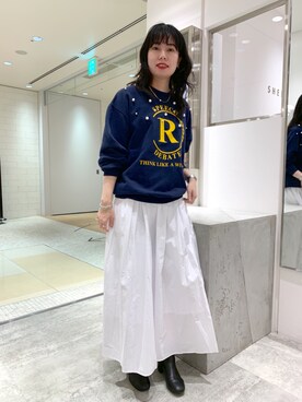 「SHENERY」｜「アイテム（スウェット）」を使った、TOKUMURA_161cmさん（レディース・161cm）の秋コーディネート