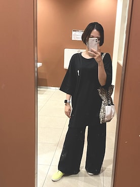 「アイテム（デジタル腕時計、ホワイト系）」を使った、mina.minさん（レディース・155cm）の秋コーディネート