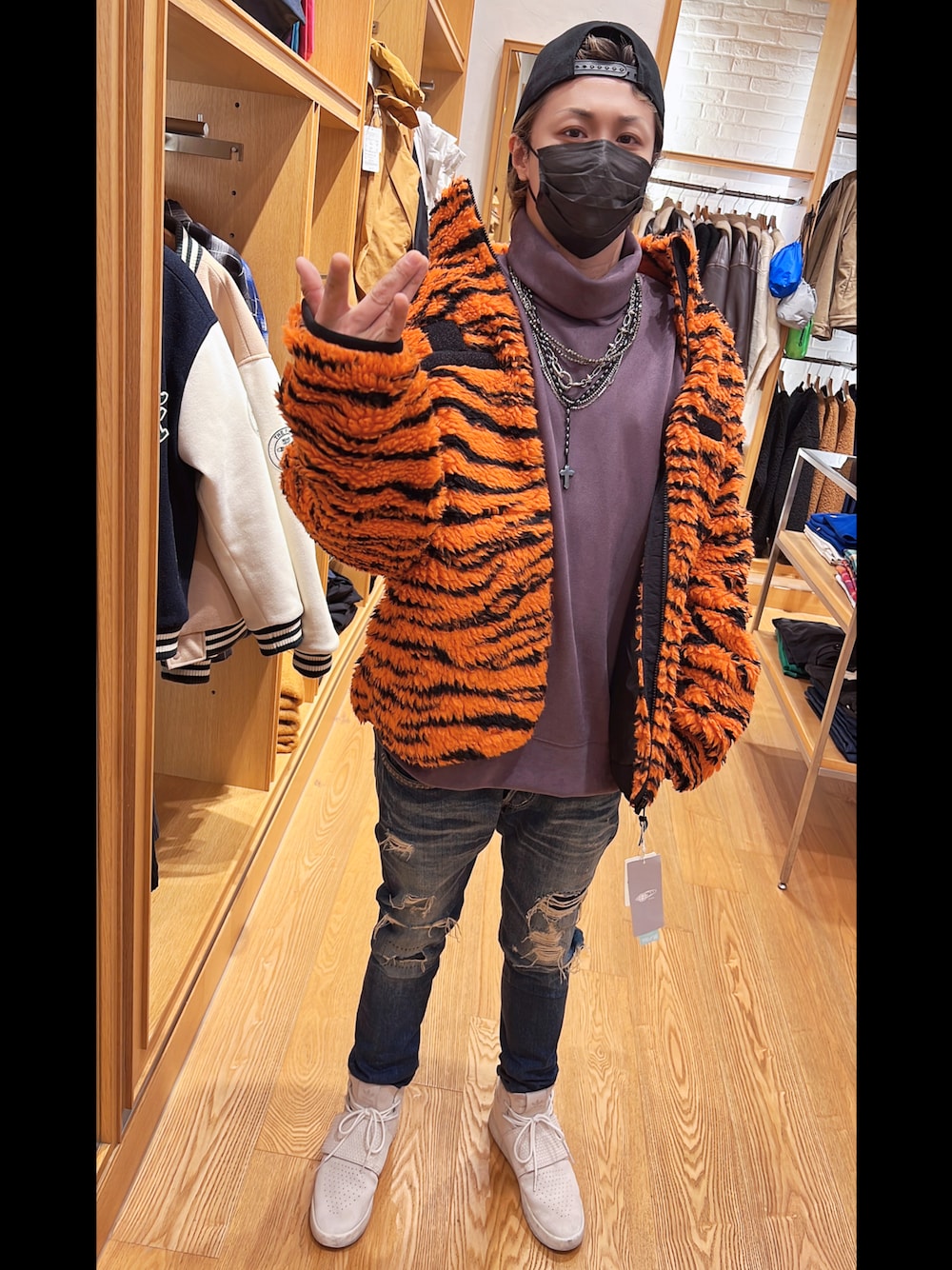 「今日のコーデ、秋冬コーデ、ootd、大人カジュアル、カジュアル、冬コーデ、ootdtw」｜「ROENのアイテム（キャップ、ブラック系）」を使った、Z ♠️☠️さん（メンズ・170cm）の冬コーディネートの1枚目の写真