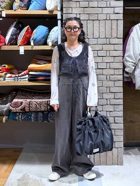 「niko and...（ニコアンド）のアイテム（ベスト）」を使った、K2aさん（レディース・161cm）の秋コーディネート
