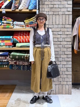 「アイテム（ボストンバッグ）」を使った、K2aさん（レディース・161cm・50代）の秋コーディネート