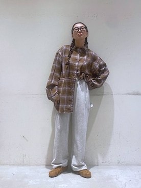 「アイテム（モカシン/デッキシューズ）」を使った、K2aさん（レディース・161cm）の秋コーディネート