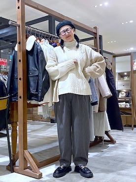 「メガネ」｜「アイテム（ハンチング/ベレー帽）」を使った、K2aさん（レディース・161cm）の冬コーディネート