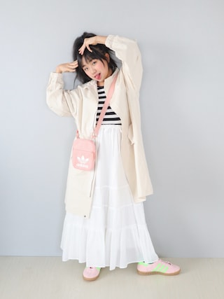 「adidas(アディダス)のハンブルク / HAMBURG / アディダスオリジナルス adidas Originals(スニーカー)」を使った、Neneneさん(キッズ・137cm)の冬コーディネート