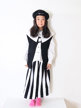 「カラーソックス」｜「アイテム（ハンチング/ベレー帽）」を使った、Neneneさん（キッズ・110cm）の秋コーディネート