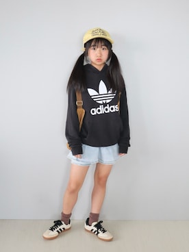 「アイテム（パンツ）」を使った、Neneneさん（キッズ・140cm）の春コーディネート