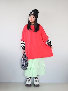 「LOWRYS FARM（ローリーズファーム）のアイテム（スカート）」を使った、Neneneさん（キッズ・144cm）の秋コーディネート