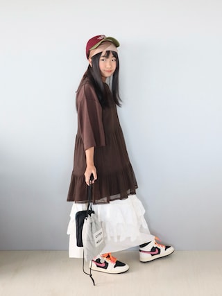 「LOWRYS FARM(ローリーズファーム)のレースフリルロングスカート 647602(スカート)」を使った、Neneneさん(キッズ・142cm)の秋コーディネート