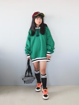 「GU（ジーユー）のアイテム（バッグ）」を使った、Neneneさん（キッズ・142cm）の秋コーディネート