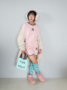 「アイテム（ソックス/靴下）」を使った、Neneneさん（キッズ・144cm）の秋コーディネート