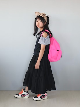 「ikka（イッカ）の袖チェックロープロゴプリントTシャツ（120~160cm）（Tシャツ/カットソー、ブラック系）」を使った、Neneneさん（キッズ・142cm）の夏コーディネート