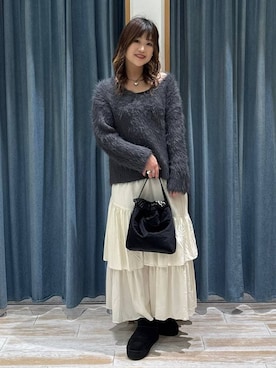 「アイテム（アクセサリー、グレー系）」を使った、akariさん（レディース・161cm）の冬コーディネート