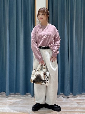 「アイテム（ブレスレット、グレー系）」を使った、akariさん（レディース・161cm）の秋コーディネート