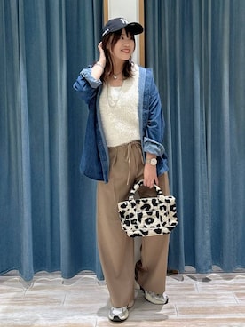 「BAYFLOW（ベイフロー）のレオパードボアロゴトートS（トートバッグ）」を使った、akariさん（レディース・161cm）の秋コーディネート