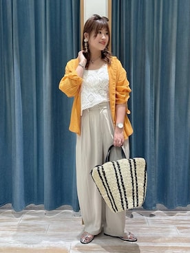 「BAYFLOW（ベイフロー）の[夏まで着られる]コットンシアーシャツ（シャツ/ブラウス、オレンジ系）」を使った、akariさん（レディース・161cm）の春コーディネート