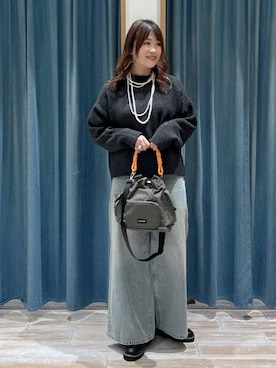 「BAYFLOW（ベイフロー）のコードHDマルチポケショルダー（ハンドバッグ）」を使った、akariさん（レディース・161cm）の冬コーディネート