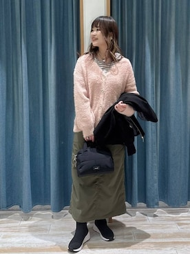 「アイテム（スカート、グリーン系）」を使った、akariさん（レディース・161cm）の冬コーディネート
