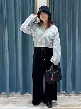 「アイテム（ネックレス）」を使った、akariさん（レディース・161cm・30代）の秋コーディネート