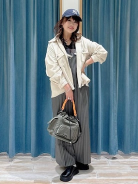 「アイテム（オールインワン・サロペット）」を使った、akariさん（レディース・161cm・30代）の秋コーディネート