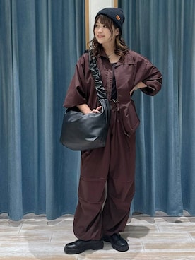 「BAYFLOW（ベイフロー）のアイテム（ショルダーバッグ）」を使った、akariさん（レディース・161cm）の秋コーディネート