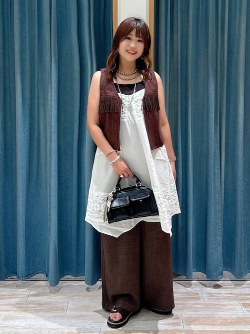 【bijorie】カップ付きバッククロスキャミ／NEW BASIC 25SS