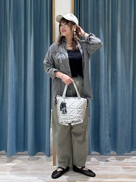 「BAYFLOW（ベイフロー）のアイテム（パンツ）」を使った、akariさん（レディース・161cm）の春コーディネート