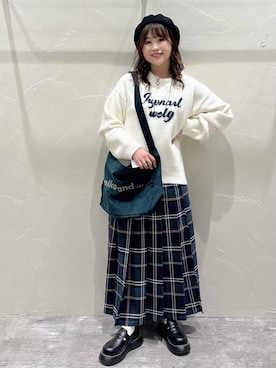 「アイテム（ネックレス）」を使った、akariさん（レディース・161cm・30代）の秋コーディネート