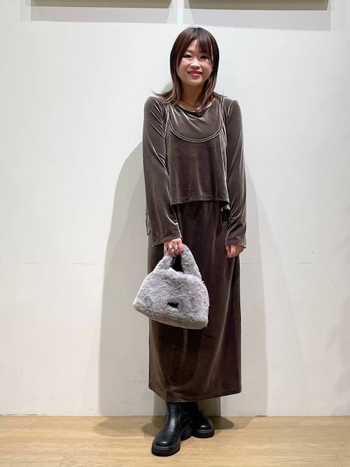 セール】[トレンドのベロア生地]キャミレイヤードベロアワンピース