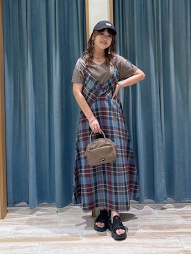 「LOWRYS FARM（ローリーズファーム）のステンレスブレス　327181（ブレスレット、グレー系）」を使った、akariさん（レディース・161cm）の夏コーディネート