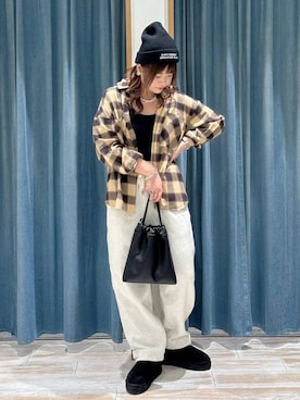 「アイテム（スウェットパンツ）」を使った、akariさん（レディース・161cm・30代）の秋コーディネート