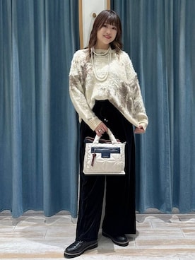 「BAYFLOW（ベイフロー）のマルチパールネックレス（ネックレス）」を使った、akariさん（レディース・161cm）の秋コーディネート