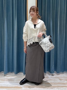 「アイテム（ブレスレット、グレー系）」を使った、akariさん（レディース・161cm）の秋コーディネート