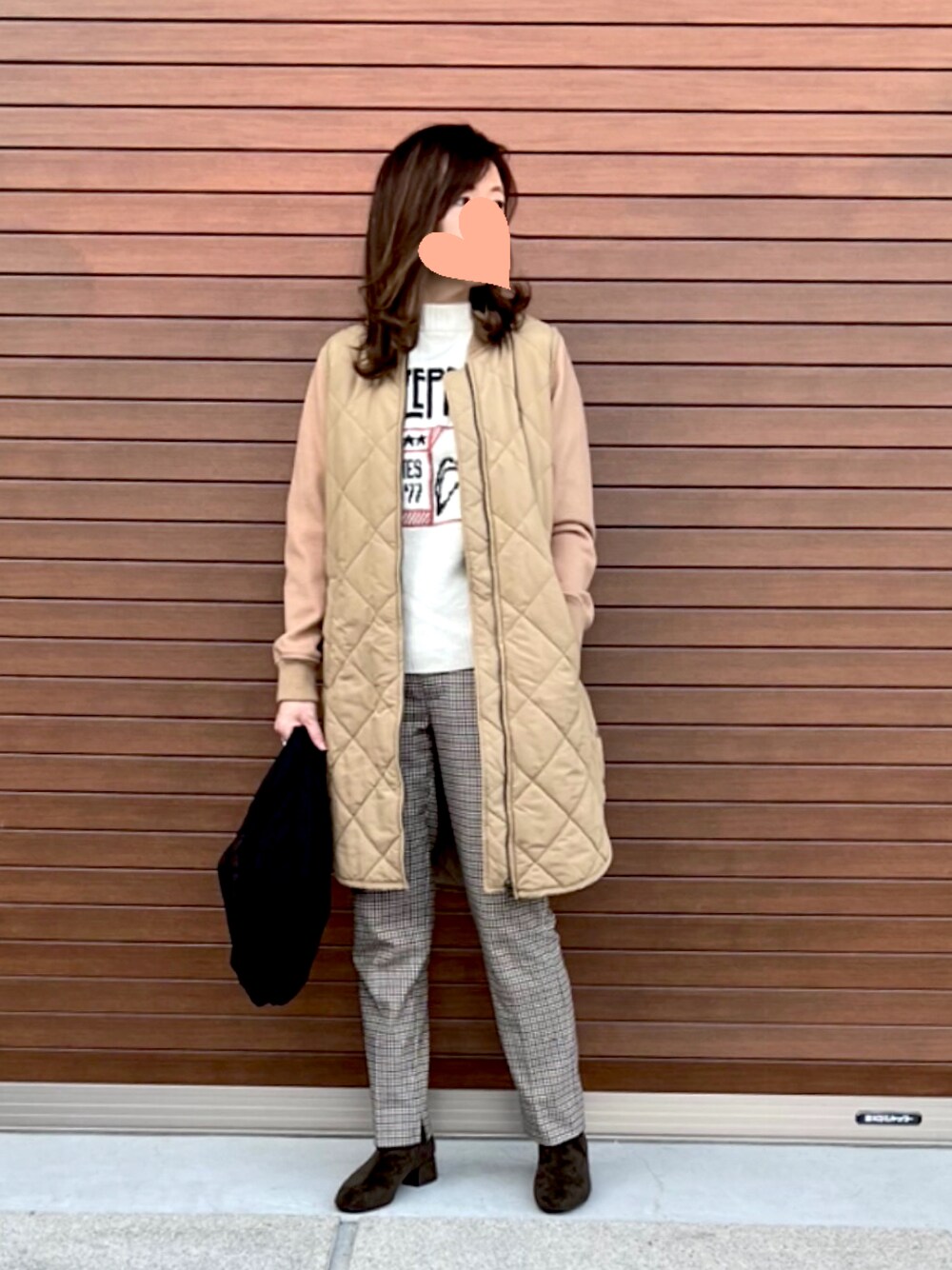 「Love!ロゴもの、ロゴニット、私の推しブランド、LED ZEPPELIN、今日のコーデ」｜「ZARAのアイテム（パンツ、ブラウン系）」を使った、haruさん（レディース・159cm）の冬コーディネートの1枚目の写真