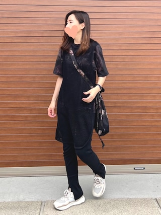 春夏コーデの主役級♡【CHANEL】グリーンスニーカー♪ 1687667410_320.jpg