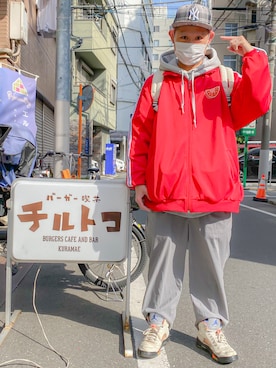 「PUNYUS（プニュズ）のアイテム（ジャケット/アウター）」を使った、SHUHEYさん@恐妻家さん（メンズ・170cm）の春コーディネート