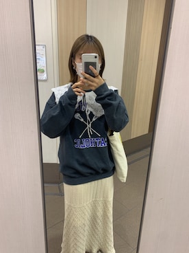 「GU（ジーユー）のアイテム（スカート、ホワイト系）」を使った、tinaさん（レディース・154cm）の秋コーディネート