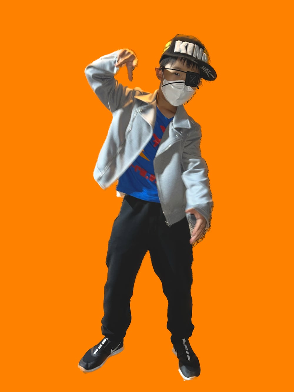「WEARハロウィン2022、キッズ、男の子ファッション、秋コーデ、秋、おとこのこ、男の子、キッズコーデ、キッズファッション、キッズ服、ディーゼル」｜「DIESELのDiesel DIESEL T-shirt（Tシャツ/カットソー、ブルー系）」を使った、koukousyumaiさん（キッズ・131cm）の秋コーディネートの1枚目の写真