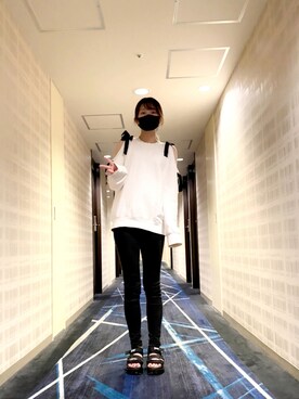 スウェットを使った 顔タイプクールカジュアル の人気ファッションコーディネート Wear