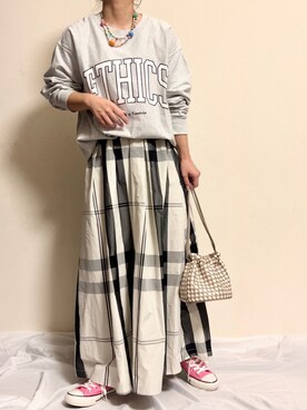 「チェック柄に恋してる」｜「アイテム（スウェット）」を使った、ayuMi◡̈さん（レディース・152cm）の春コーディネート
