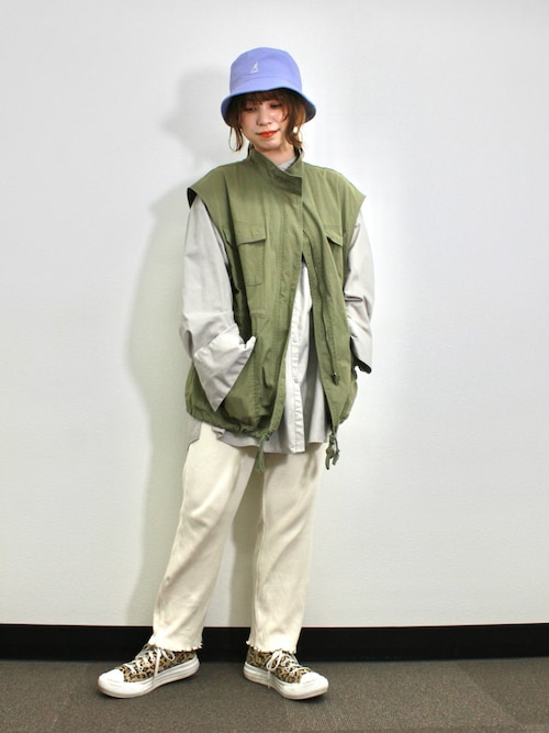 OVERRIDEソラリアプラザチャコさんのハットを使ったコーディネート
