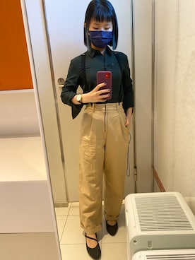「通勤穿搭」｜「アイテム（パンツ）」を使った、Angela Lu🇹🇼さん（レディース・151cm）の秋コーディネート