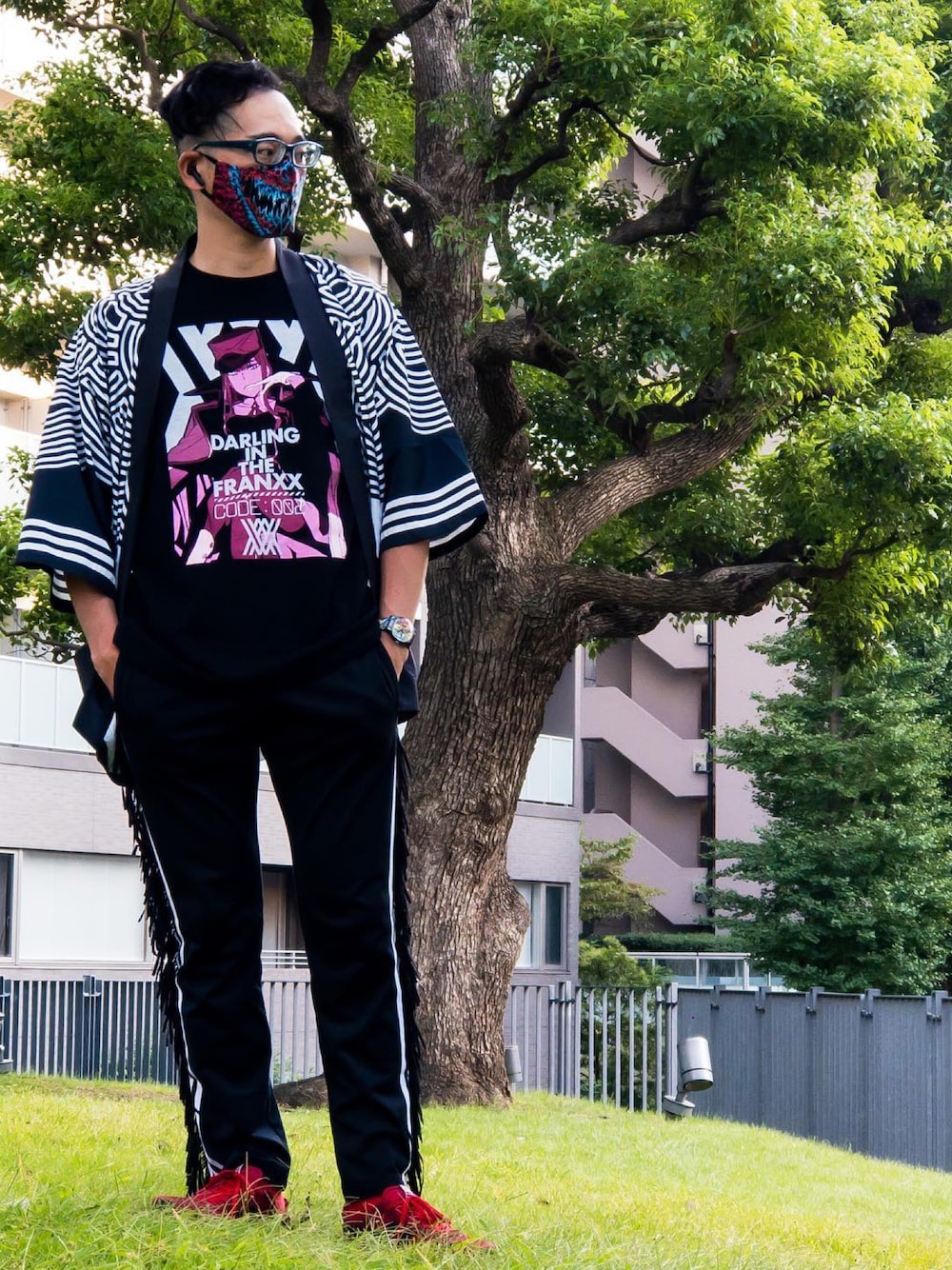 「geek、nard」｜「adidasの【HIROKO TAKAHASHI COLLECTION】法被 ジャケット [Happi Jacket] アディダス（シャツ/ブラウス、ブラック系）」を使った、みことさん（メンズ・173cm）の冬コーディネートの1枚目の写真