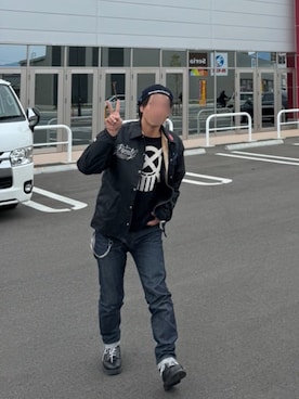 「アイテム（ウォレットチェーン）」を使った、Hideakiさん（メンズ・170cm）の春コーディネート