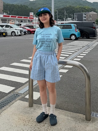 「ROSE BUD(ローズバッド)のASSORTED LOGO TEE(Tシャツ/カットソー)」を使った、Riiさん(レディース・157cm)の夏コーディネート
