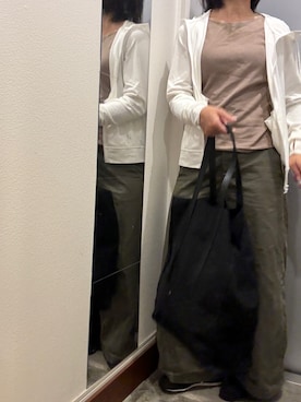 「アイテム（チノパンツ）」を使った、ゆみこさん（レディース・155cm）の秋コーディネート