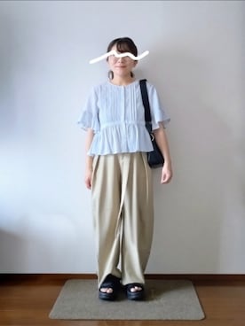 「GU（ジーユー）のレースフリルブラウス[半袖]　М　61ブルー（シャツ/ブラウス、ブルー系）」を使った、もちいりかさん（レディース・148cm）の夏コーディネート