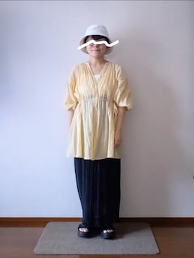 「LOWRYS FARM（ローリーズファーム）の３ＷＡＹヨウリュウチュニック６Ｓ  113931（シャツ/ブラウス、イエロー系）」を使った、もちいりかさん（レディース・148cm）の夏コーディネート