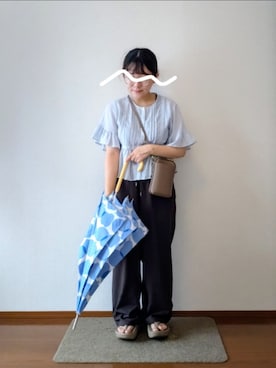 「GU（ジーユー）のレースフリルブラウス[半袖]　М　61ブルー（シャツ/ブラウス、ブルー系）」を使った、もちいりかさん（レディース・148cm）の夏コーディネート